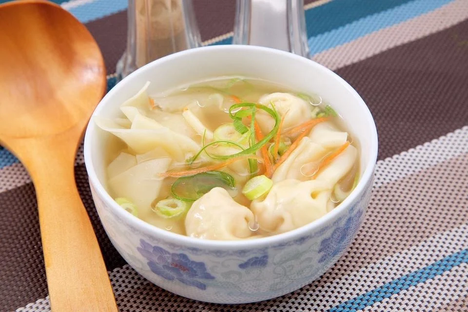 wonton soup wonton 4 pc 云吞汤